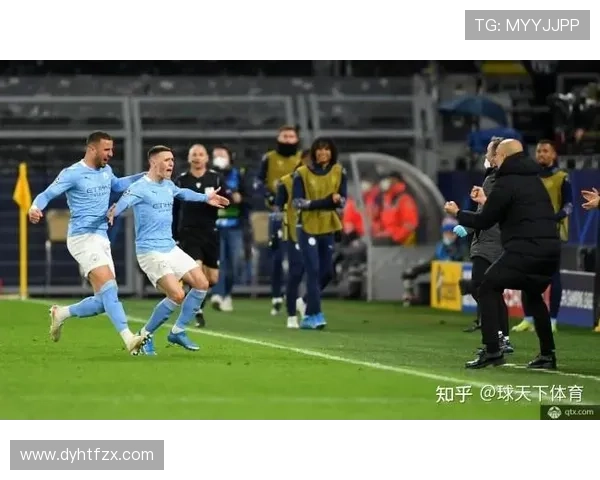 多特蒙德半场领先斯图加特埃姆雷詹点球破门拜尔补射得分